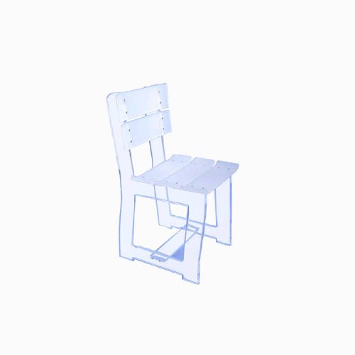 Chaise de terrasse transparente en Plexiglass